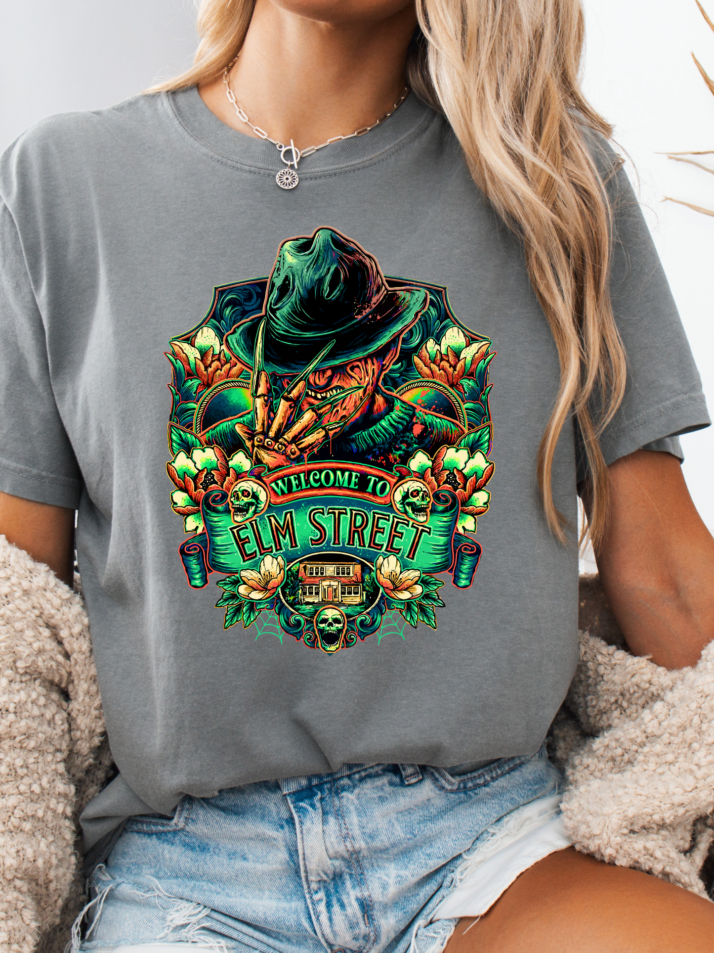 “Welcome to Elm Street” Crewneck, Sweatshirt & Tee – Spooky Season Essentials